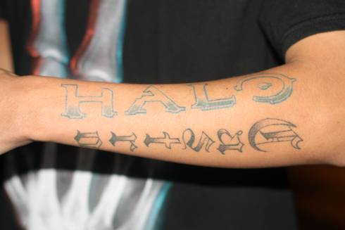 HB 24-11-2011 Halo Tattoo.jpg