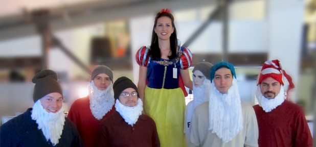 HB 02-11-2011 343i Halloween Snow White.png