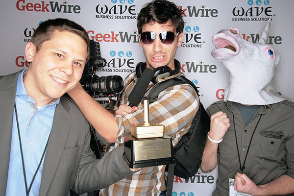 HB2013 n19-GeekWire2013-Chris Lee gagne le prix du jeu de l'année.jpg