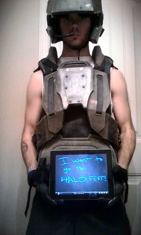 HB 10-08-2011 I want to go to Halo Fest 03.jpg