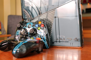 Xbox360S Halo4 manette 4 HB2012 n30.jpg