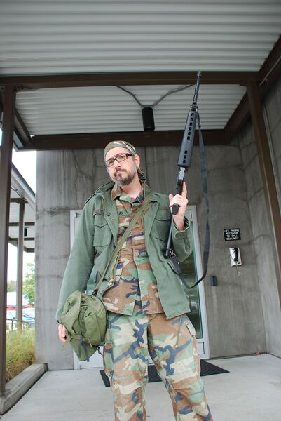 Fichier:BWU This is my rifle.jpg