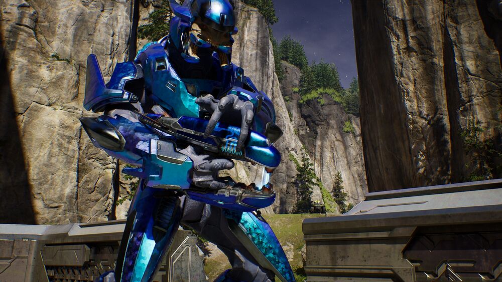 Halo: Campaign Evolved screenshot of a Sangheili